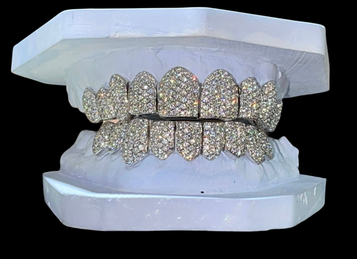 Fully “Frosted” diamond set